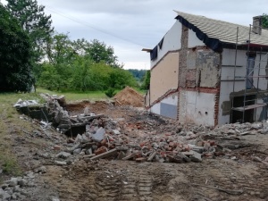 demolice domu Čekyně